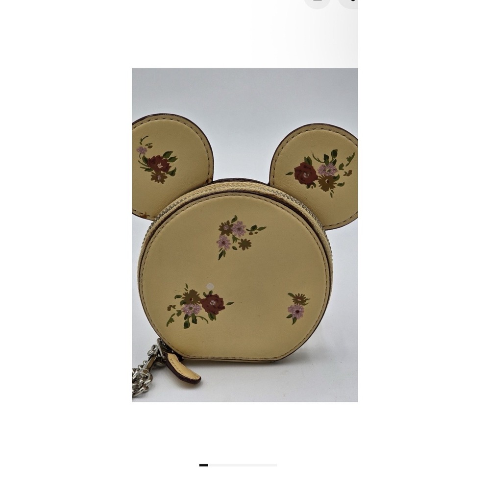 COACH MINNIE MOUSE  LEATHER EARS VANILLA ZIPPER SMALL COIN CASE-F29365